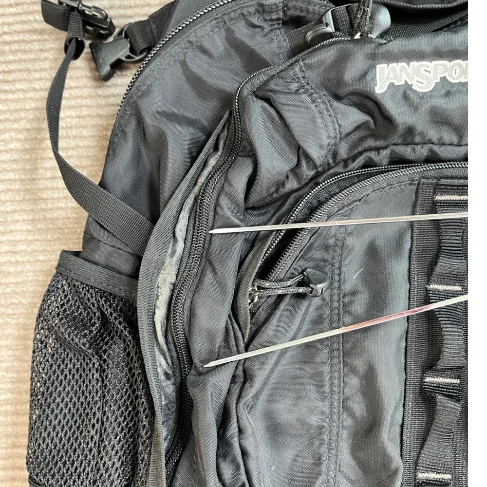 JanSport Equinox 33 Backpack Black Technical Hiking Daypack Travel Bag
